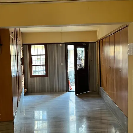 Cosy At Tsinari Apartamento Tesalónica